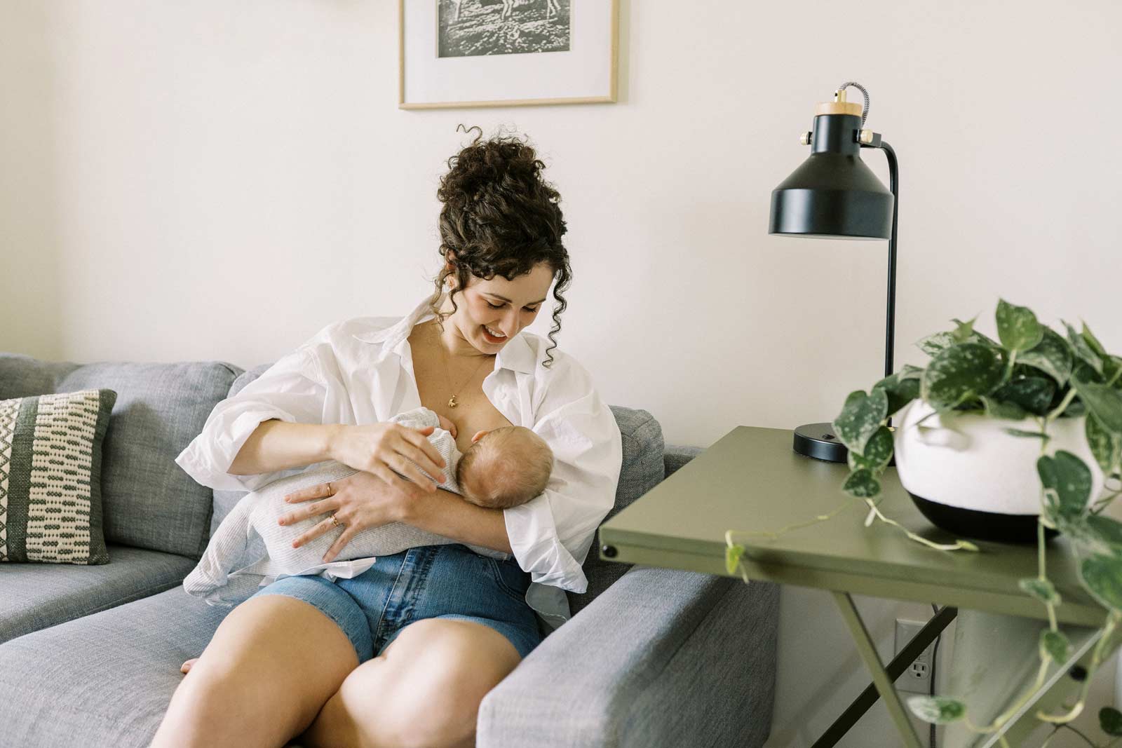 Preparing for Breastfeeding and Pumping: Your Guide to a Confident Start