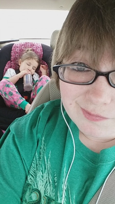 Jazmyn in car with RaeLyn