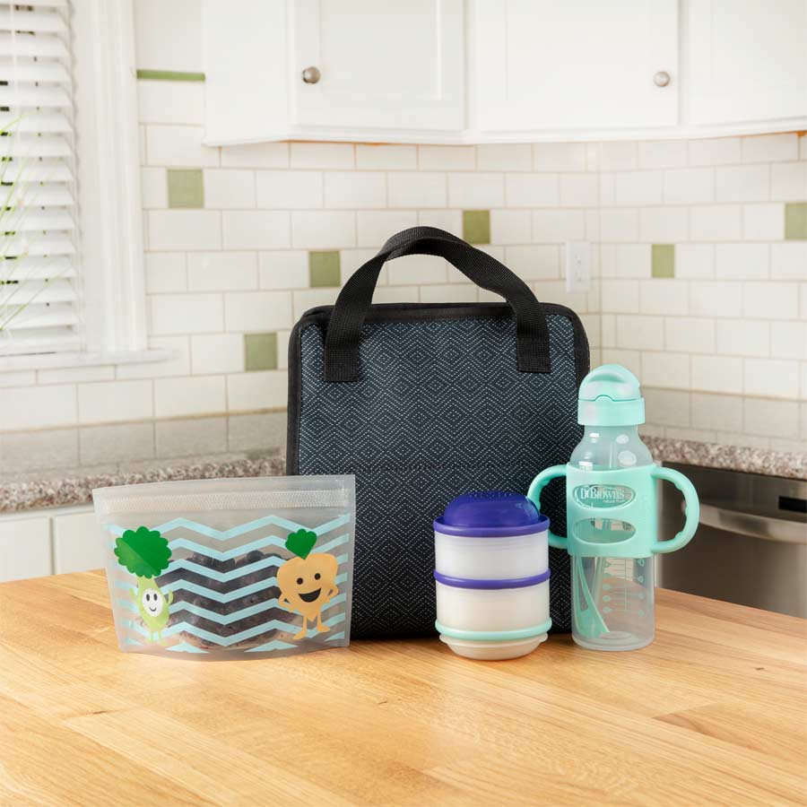 https://www.drbrownsbaby.com/wp-content/uploads/2022/05/Lifestyle_Fold_and_Freeze_Bottle_Tote_Bag_Black_and_Accessories.jpg